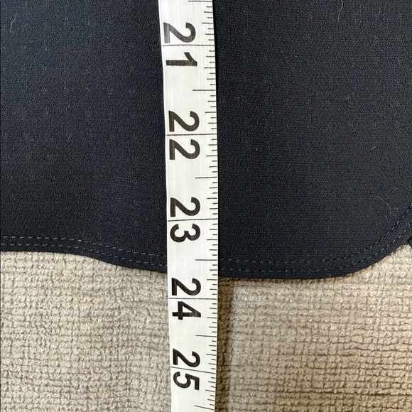 Tahari Arthur S Levine Womens Black Blazer Size 12 Classic 3 Button Workwear - Picture 6 of 9